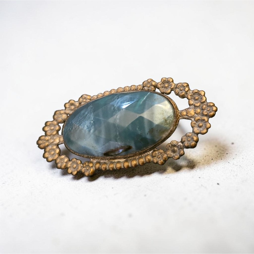 Vintage 1923 unsigned‎ Czech glass brooch
